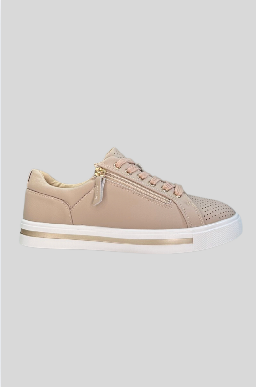 Bay Lane Footwear Kiki Sneaker in Nude