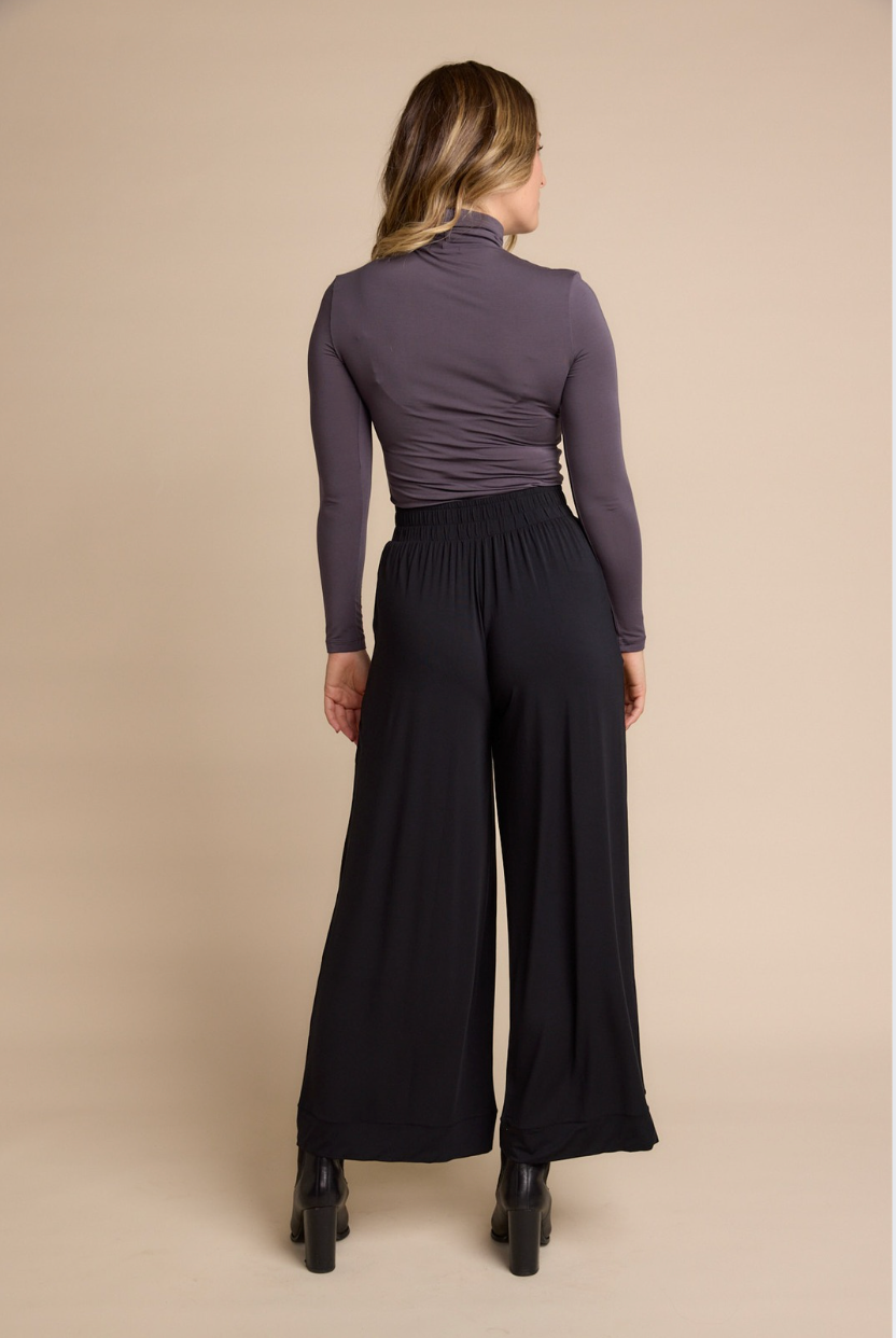 Tani Long Sleeve Turtle Neck Top in Grape