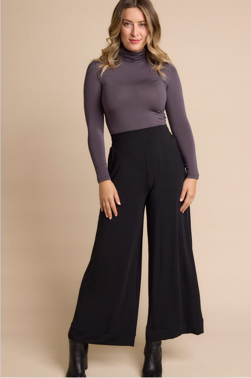 Tani Long Sleeve Turtle Neck Top in Grape