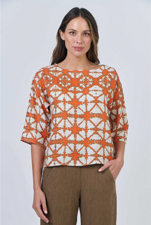 Naturals by O & J 3/4 Sleeve Top in Linen Urchin Print