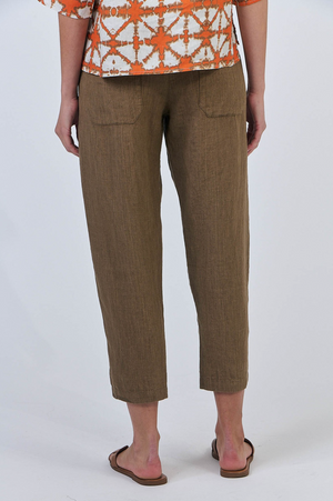 Naturals by O & J 7/8 Linen Pant in Tobacco Plain