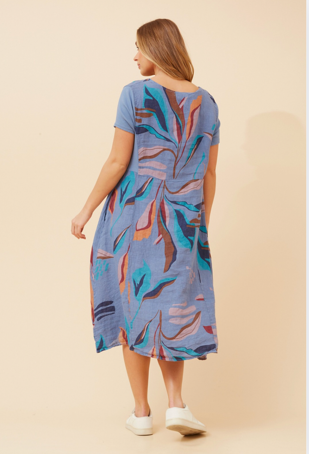 Bottega Moda Short Sleeve Linen Leaf Print Midi Dress in Blue denim