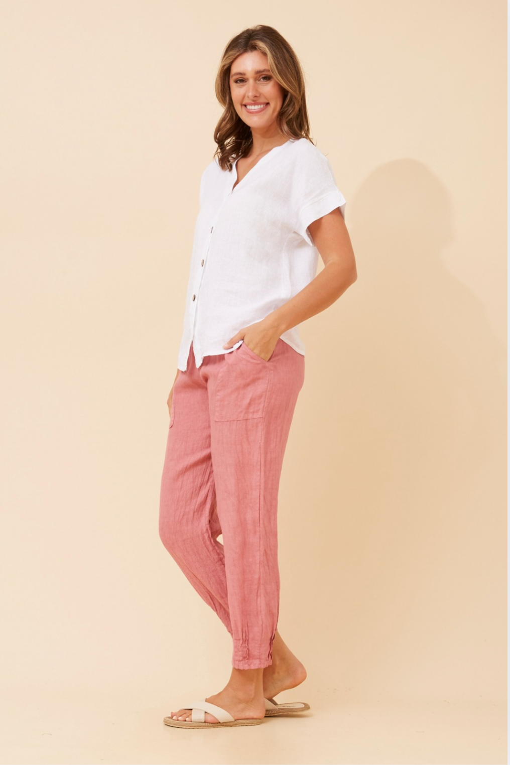 Bottega Moda Short Sleeve V Neckline Linen Top in White