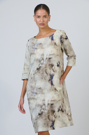 Naturals by O & J Boat Neck Midi Linen Dress in Emperador Print