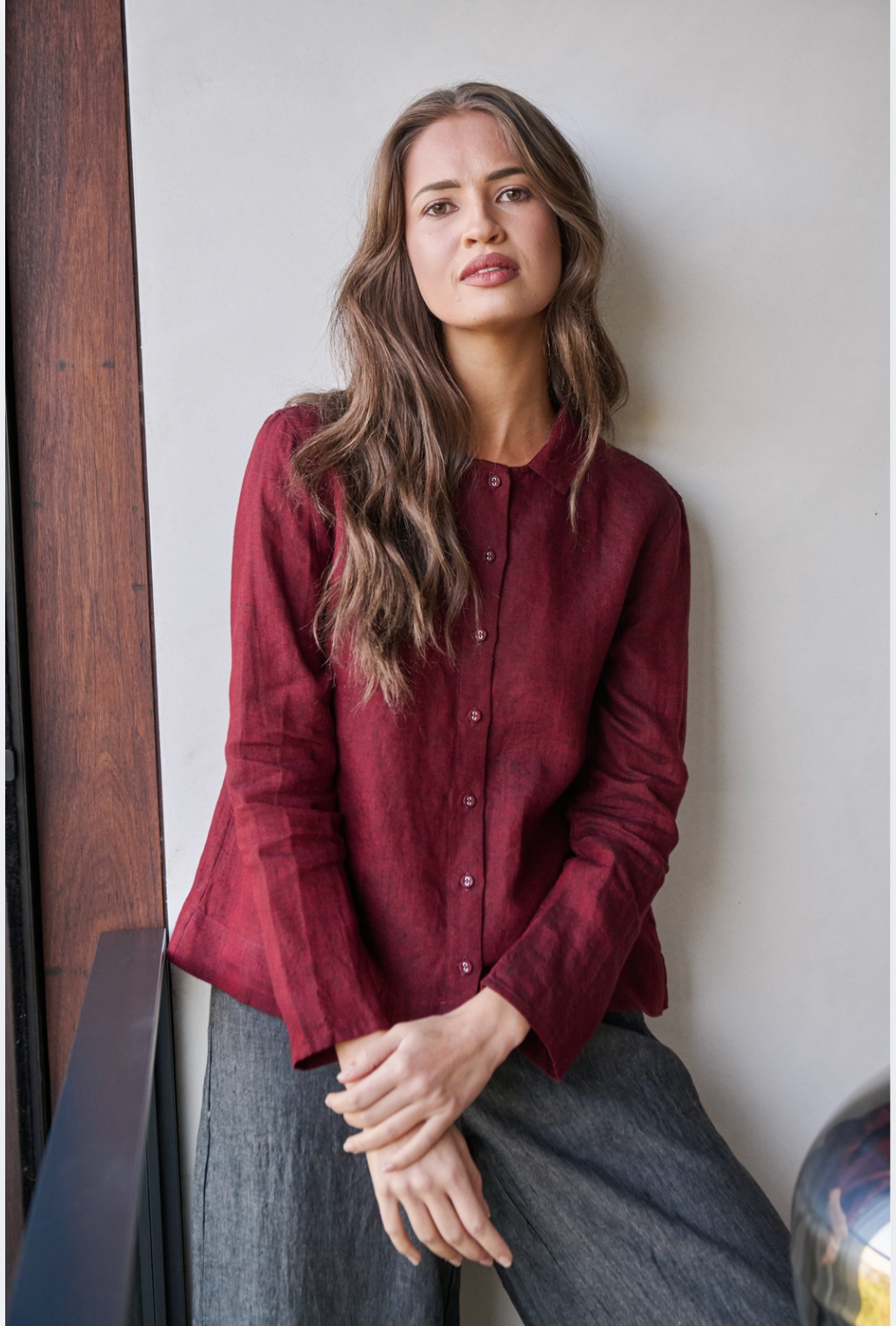 Naturals by O & J Linen Shirt in Plain Redwood