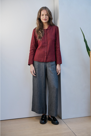 Naturals by O & J Linen Shirt in Plain Redwood