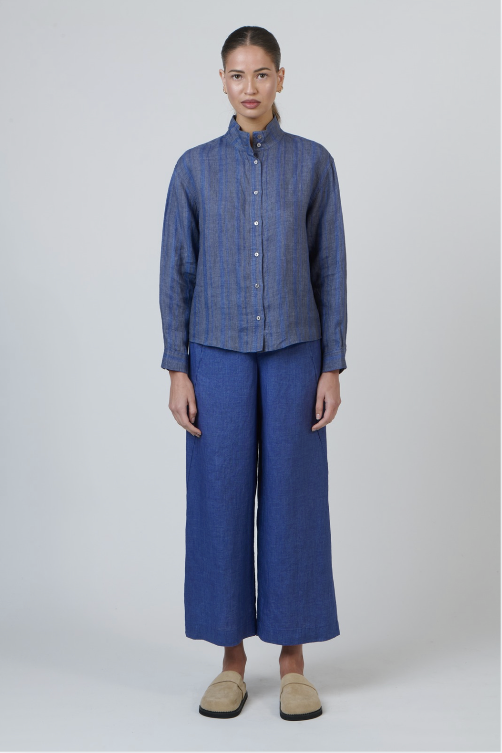 Naturals by O & J Linen High Stand Collar Shirt in Placid Pipe