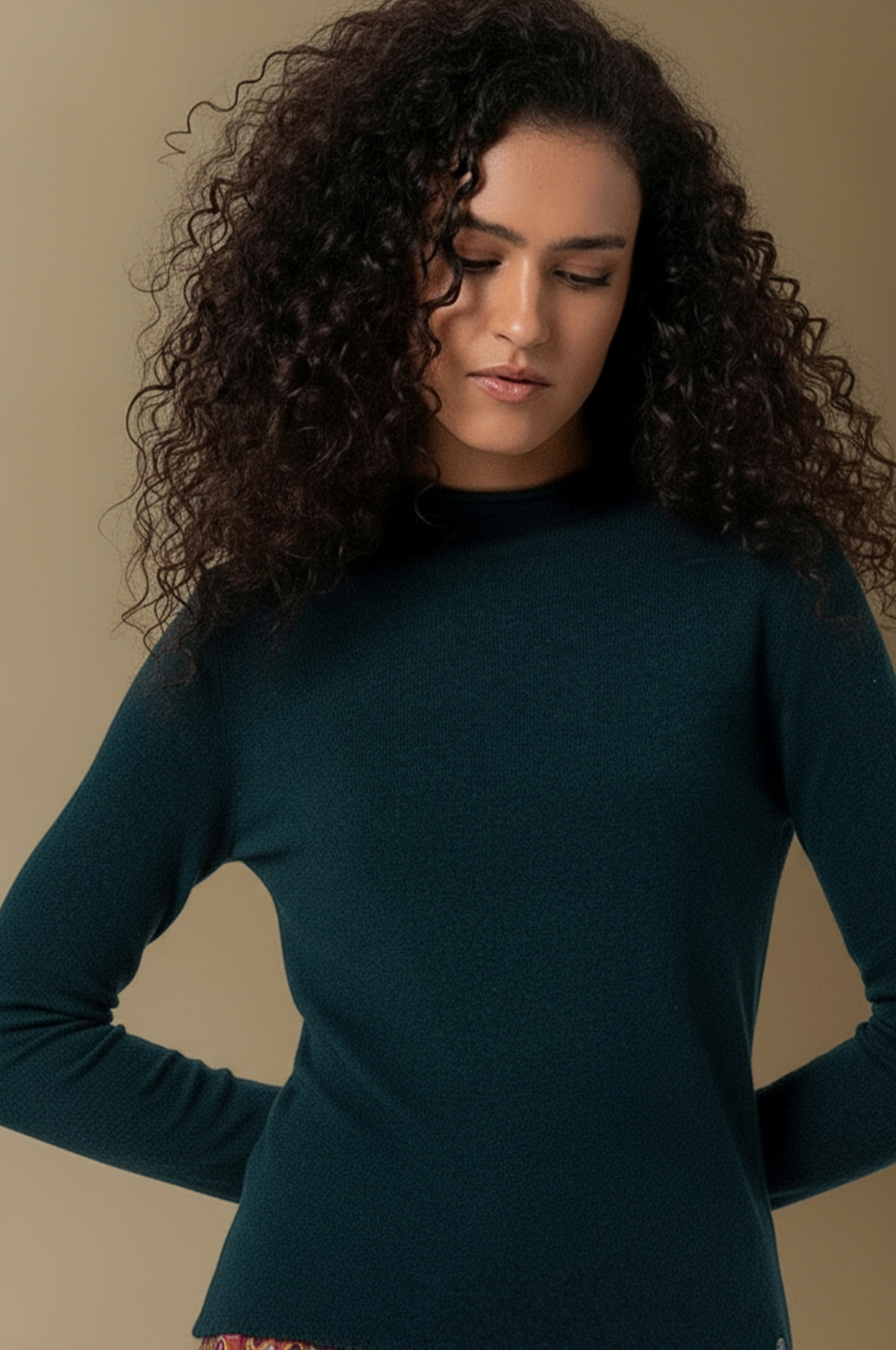 Surkana Knitted sweater perkins collar in Bottle Green