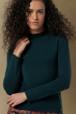 Surkana Knitted sweater perkins collar in Bottle Green