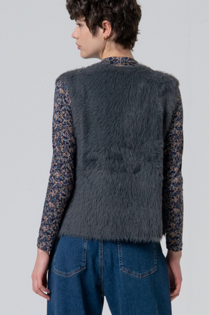 Surkana Unzipped vest with fur texture in Grey