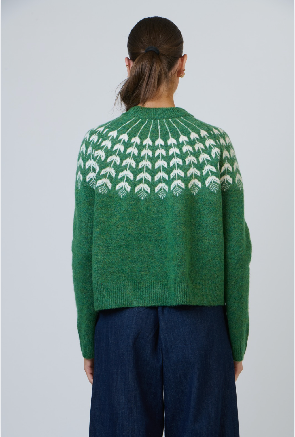 Olive et Julie Round Neck Patterned Yoke Jumper in Pesto