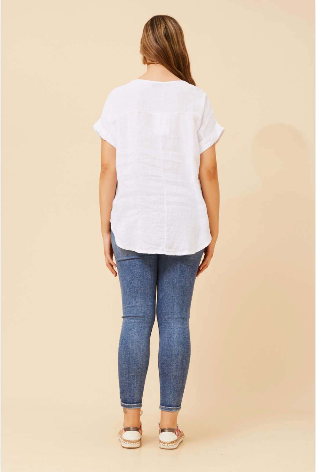 Bottega Moda Short Sleeve Solid Top in White