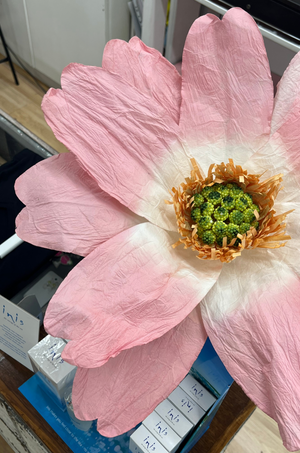 NiBBANAH Dancing Paper Flower in Soft Pink