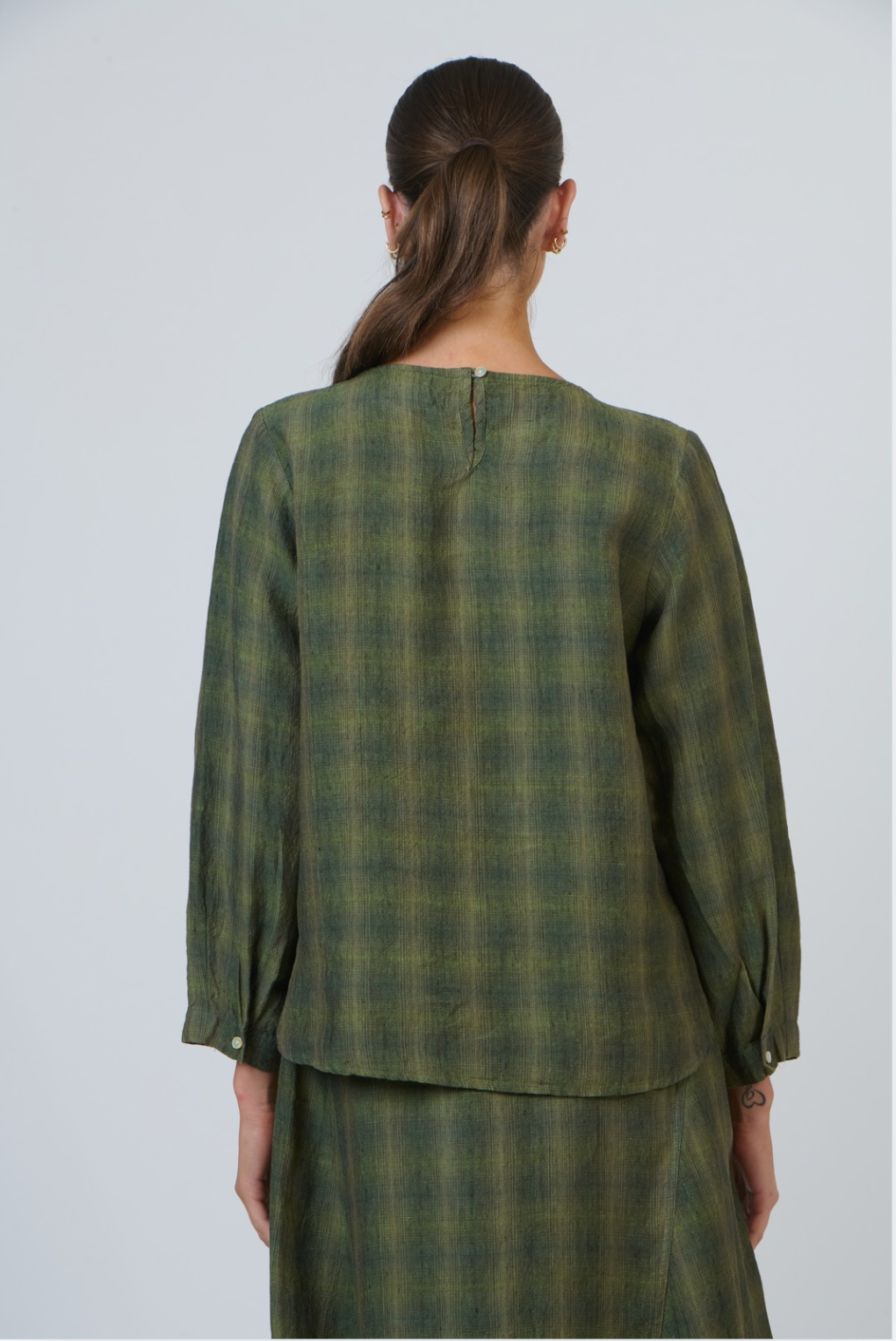 Naturals by O & J Long Sleeve Linen Top in Highlands Check