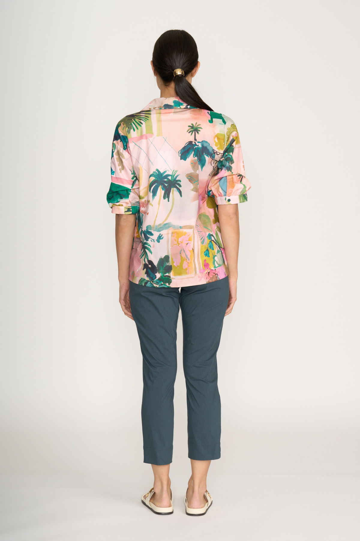 Foil Fuss Free Taper Trapeze Capri Pant in Basalt