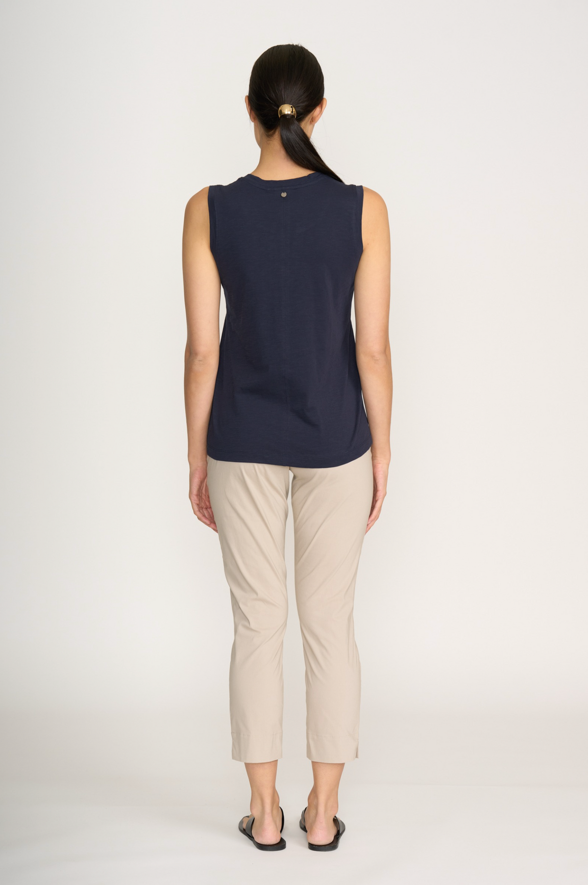 Foil Fuss Free Taper Trapeze Capri Pant in Sand