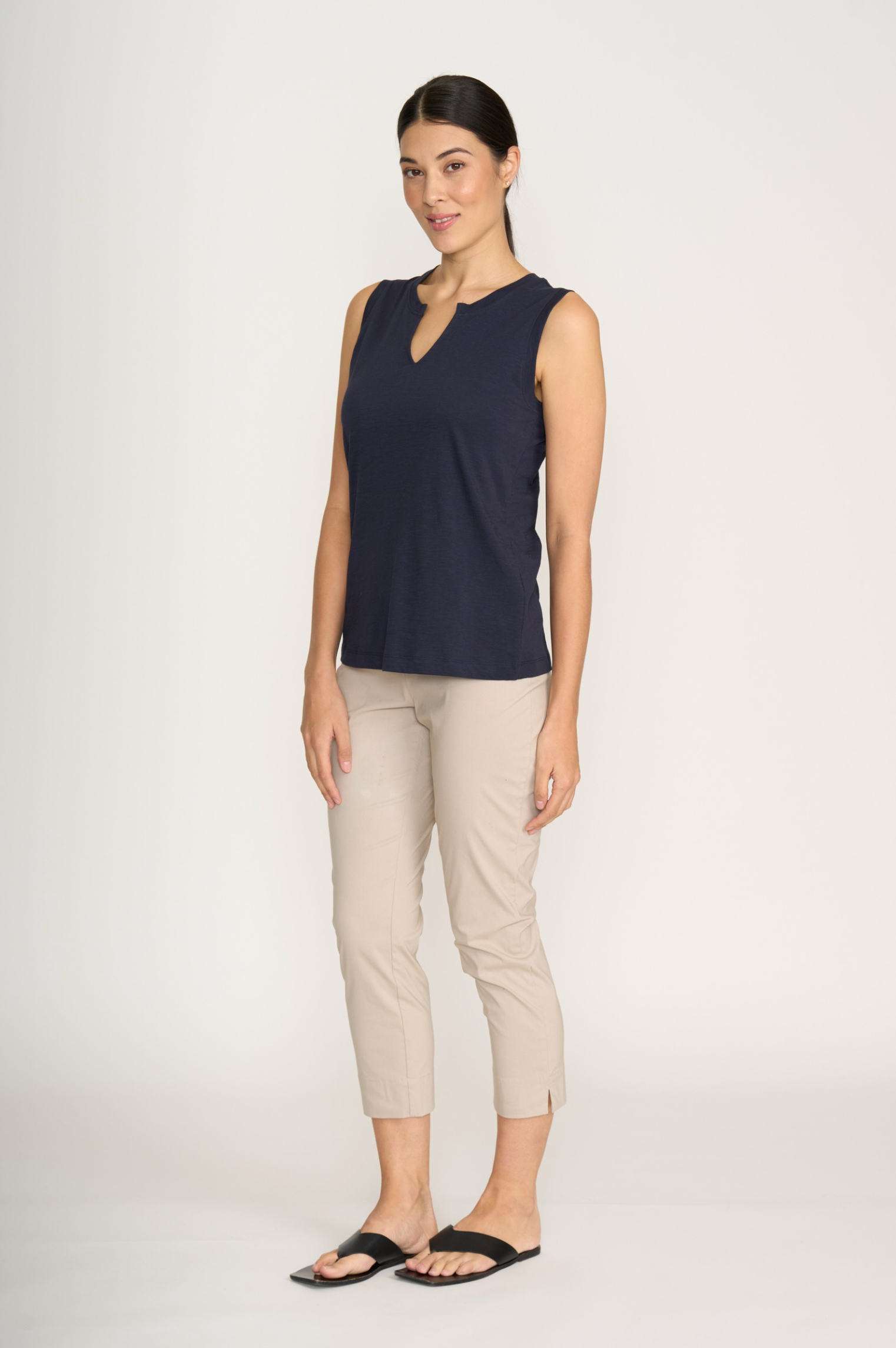 Foil Fuss Free Taper Trapeze Capri Pant in Sand