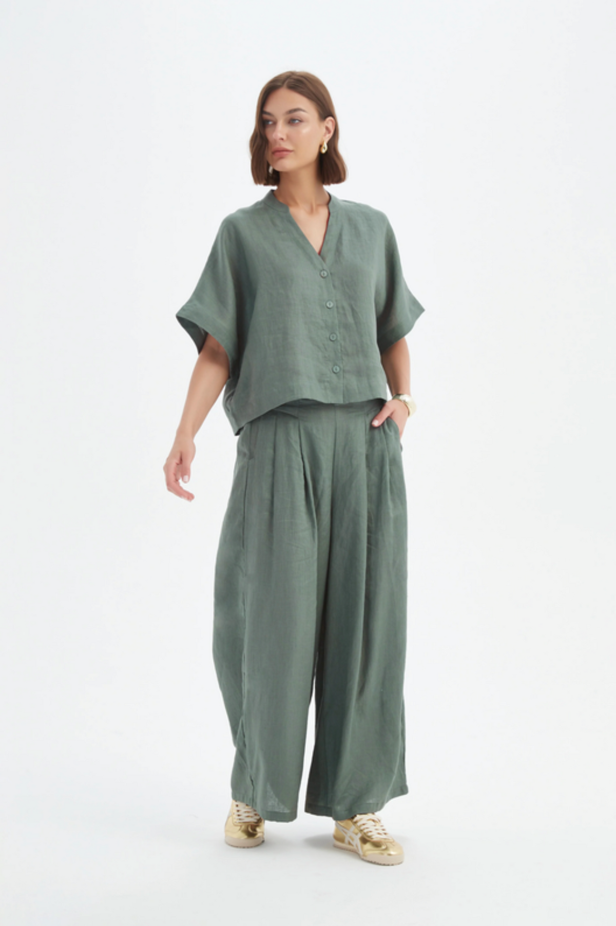 Tirelli Boxy Button Linen Shirt in Petrol