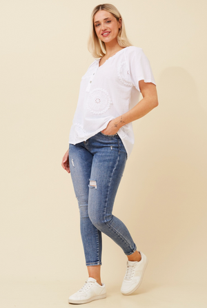 Bottega Moda Short Sleeve Solid Top With Embroidery detail in White