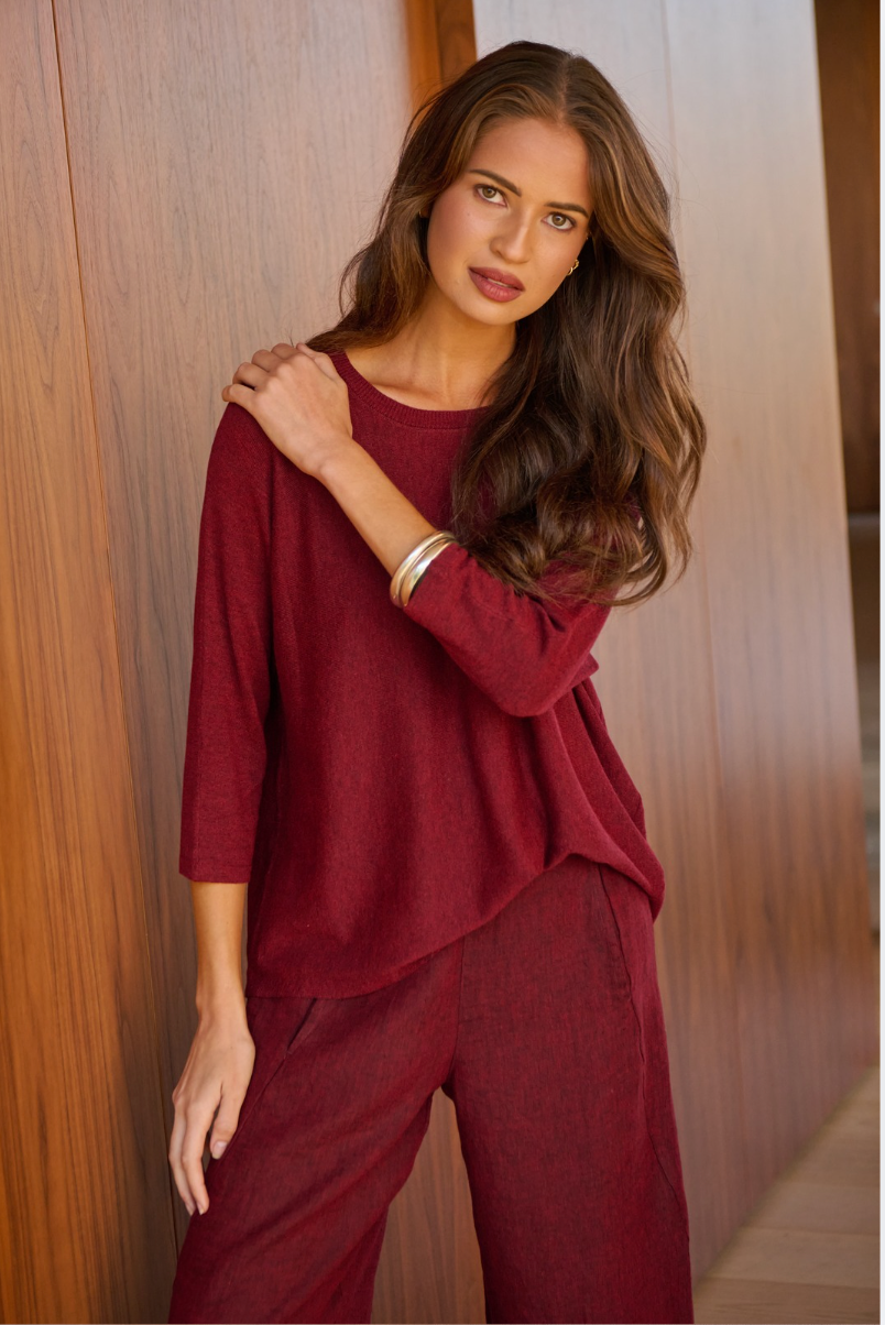 Olive et Julie Three Quarter Sleeve Round Neck Fine Knit Top in Smoulder Red