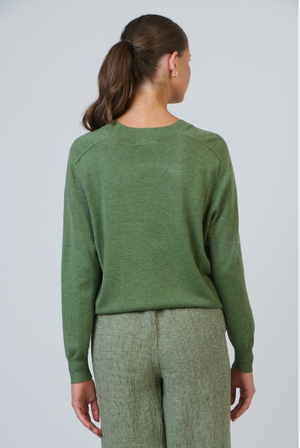 Olive et Julie Long Sleeve Round Neck Fine Knit Top in Sap Green