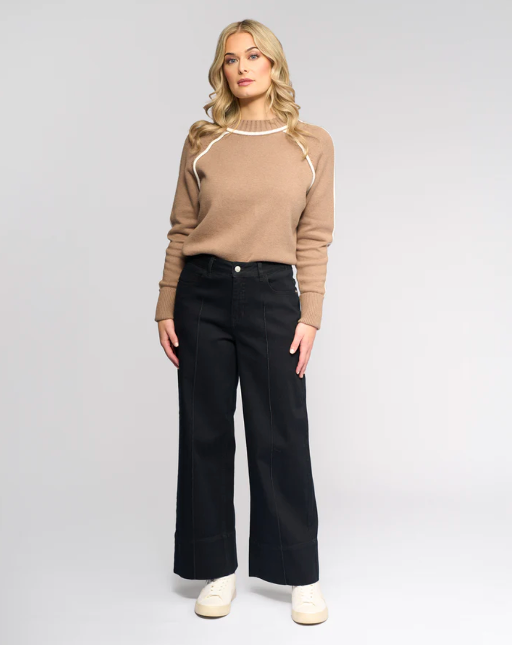Vassalli Alley Wide Leg Ankle Grazer Jean in Black Denim