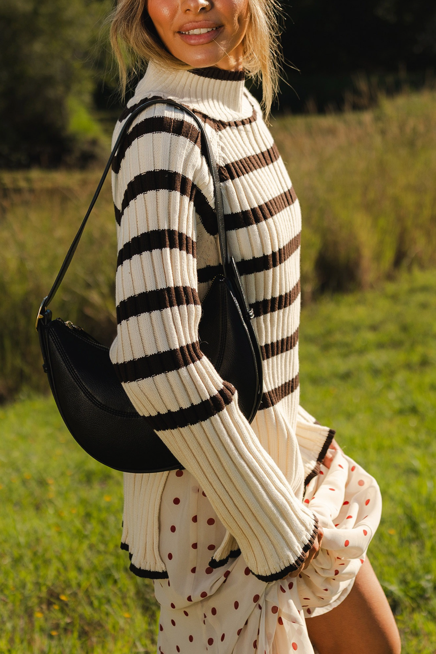 Louenhide Lane Crossbody Bag in Black