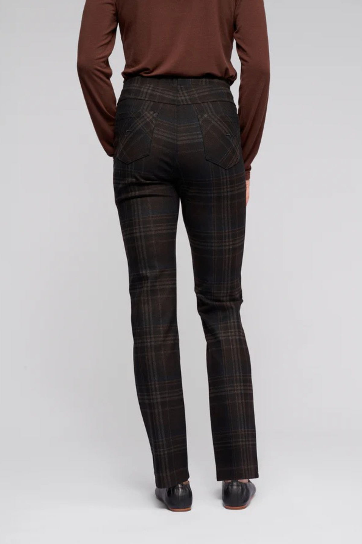 Vassalli Bay Pull on Slim Leg Full Length Ponti Pant in Hugo