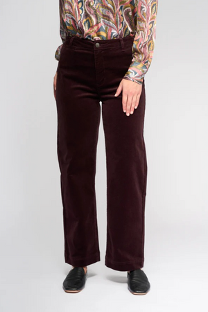 Vassalli Market Cord Straight Leg Ankle Grazer Pant in Merlot