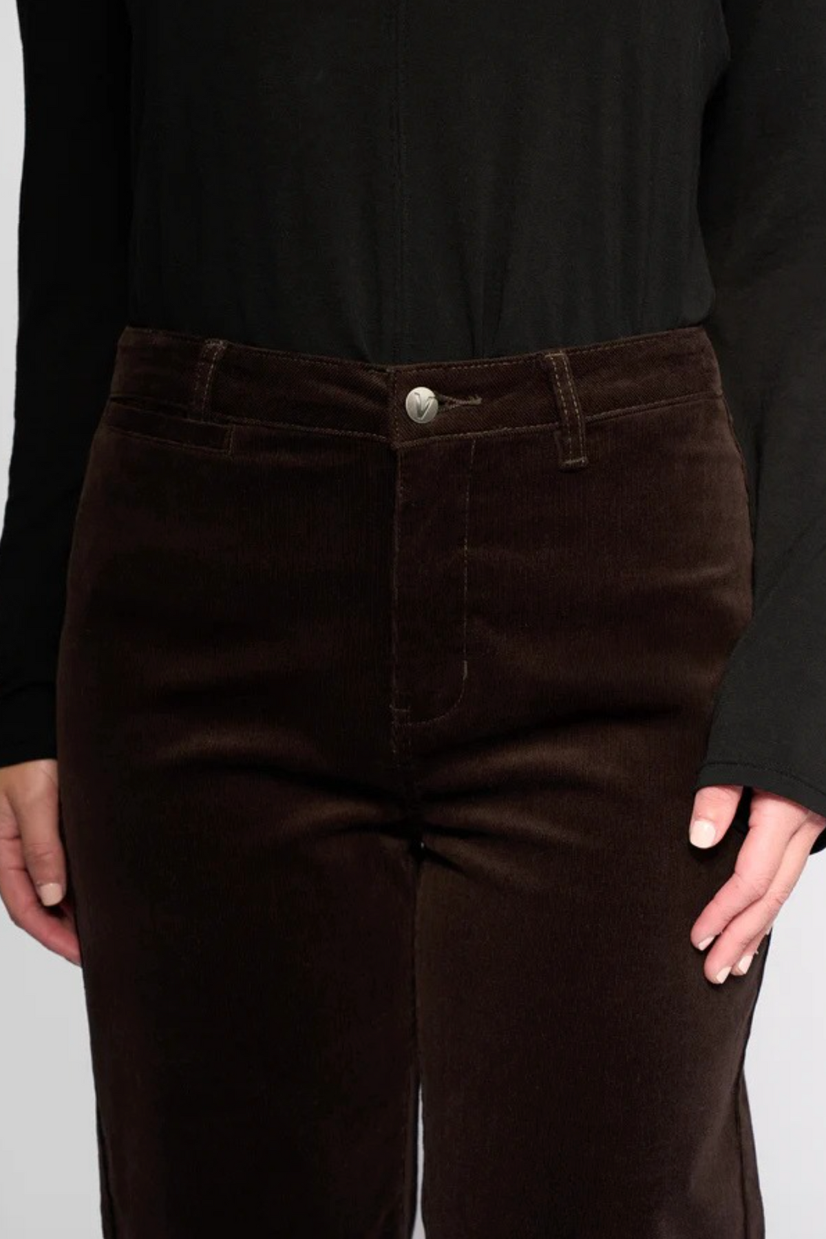 Vassalli Market Cord Straight Leg Ankle Grazer Pant in Walnut