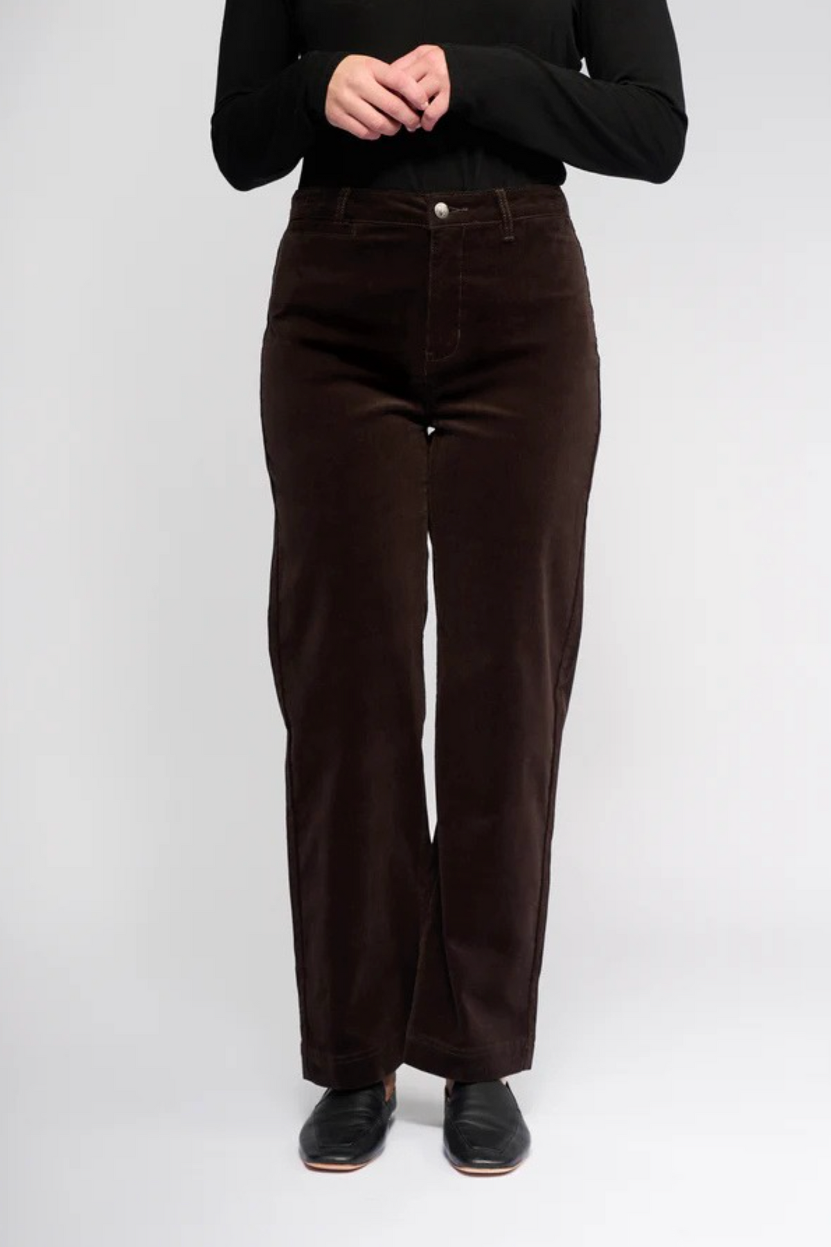 Vassalli Market Cord Straight Leg Ankle Grazer Pant in Walnut