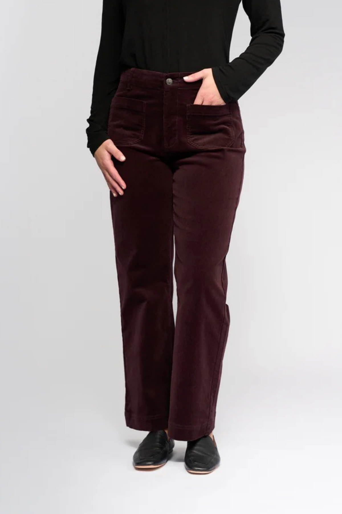 Vassalli Daily Cord Straight Leg Ankle Grazer Jean in Merlot