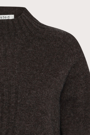 Mansted Denmark Hay Yak Blend Crew in Dark Brown