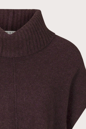 Mansted Denmark Zo Bee Yak Popover in Plum