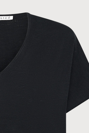 Mansted Denmark Eco Slub Wedge Top in Black