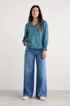 Seasalt Cornwall Ysella Top in Flax Flower Horizon