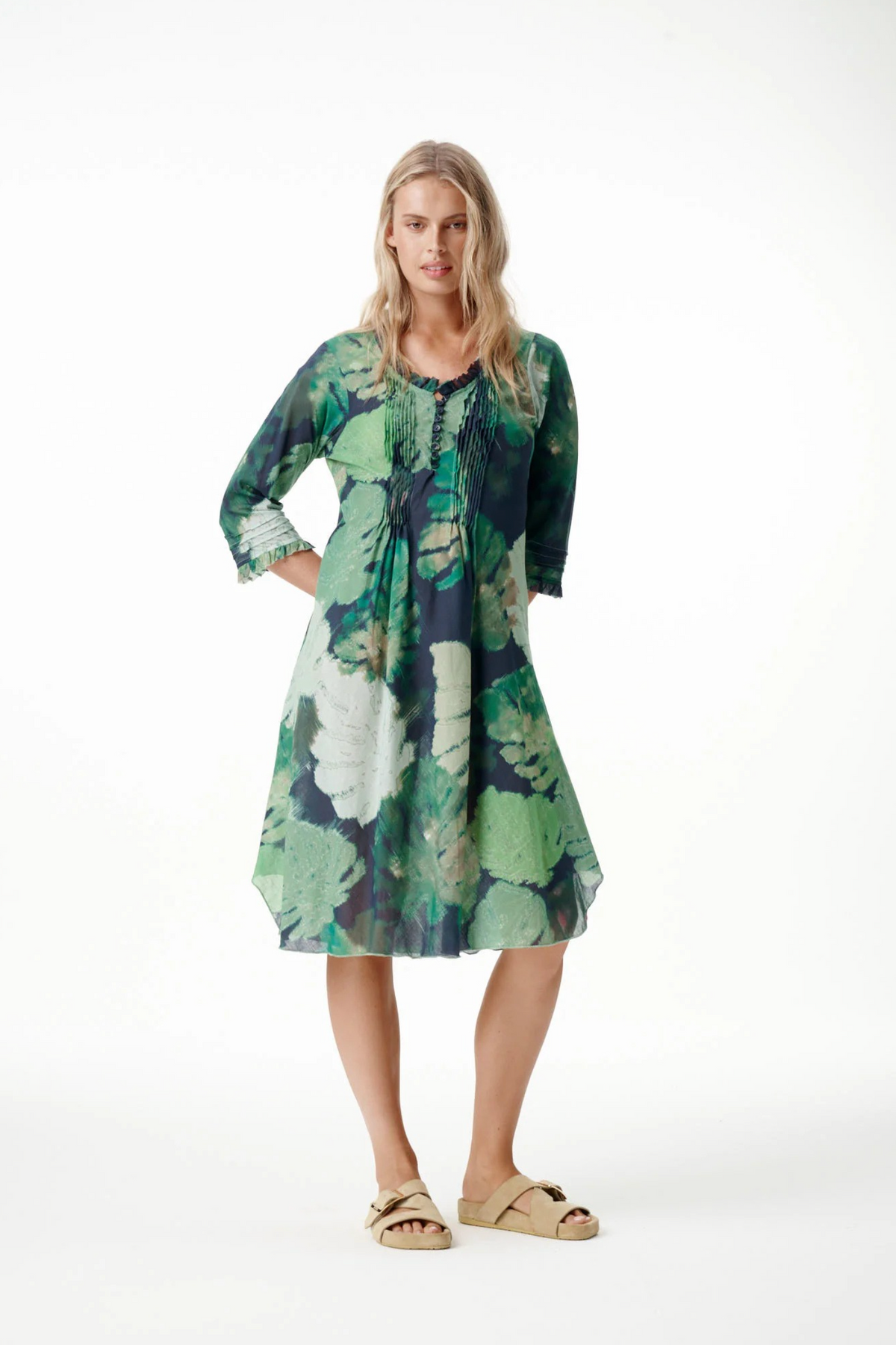 oneseason Middy Poppy Monstera Night in Green