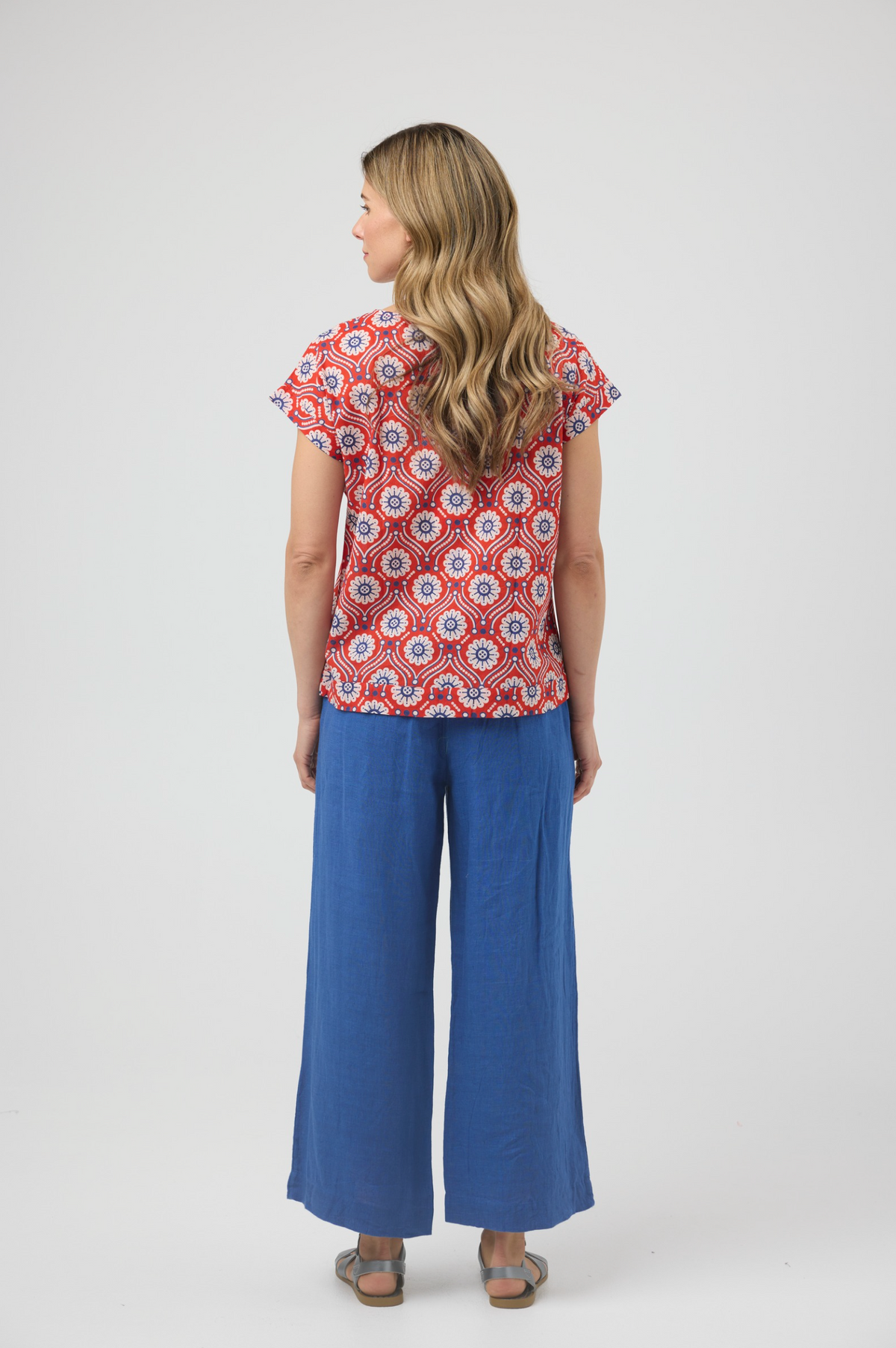 CAKE Vicky Round Neck Cotton Top in Red Folk