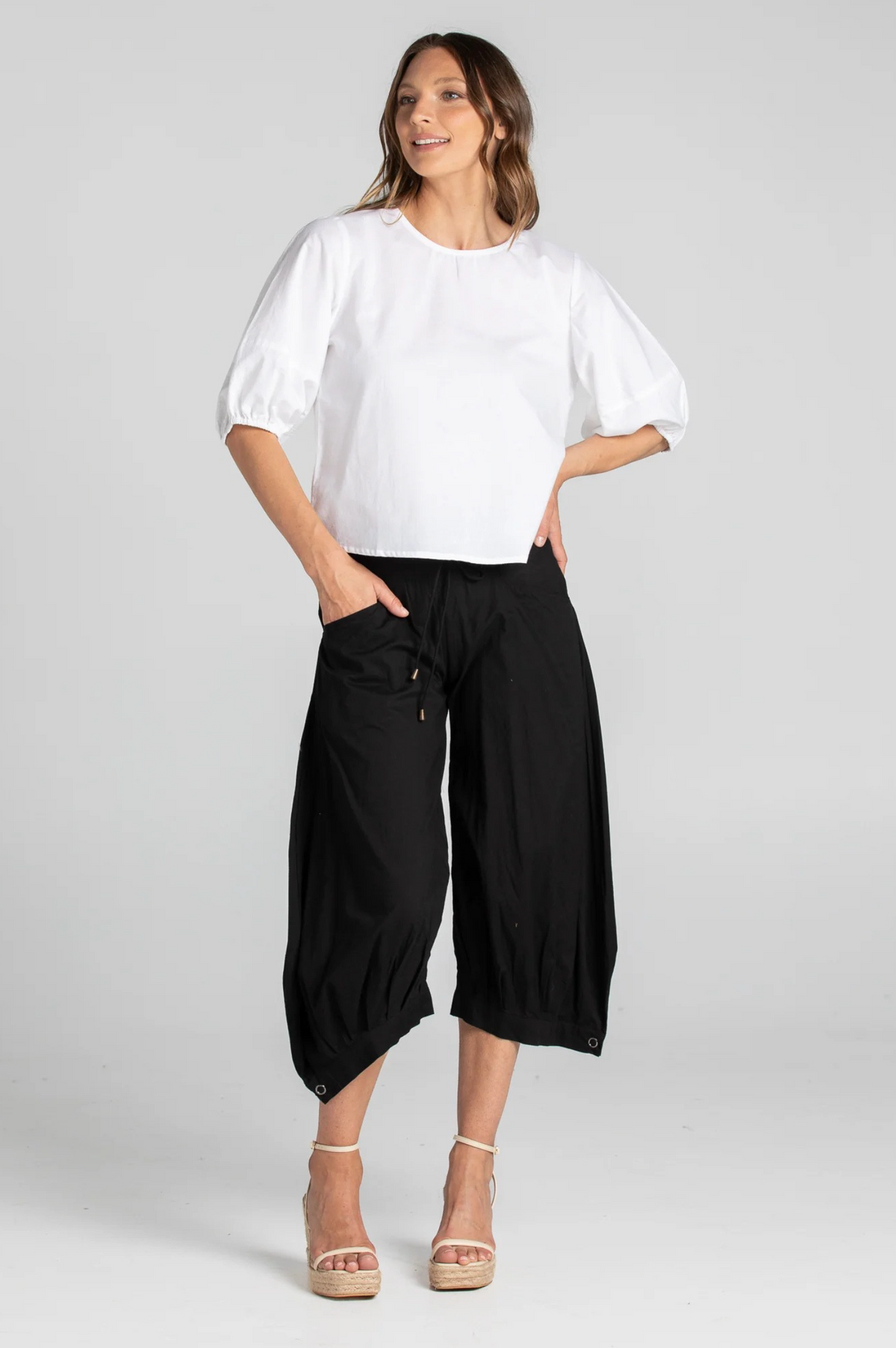 Boom Shankar Guru pants in Black