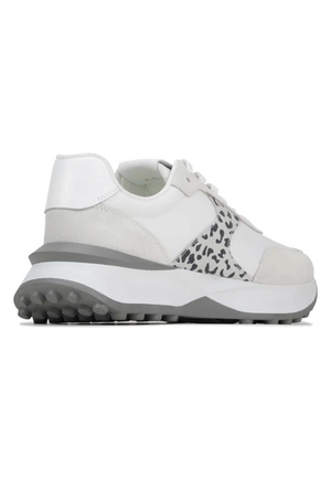 EOS Footwear Bliss Tundra Sneaker