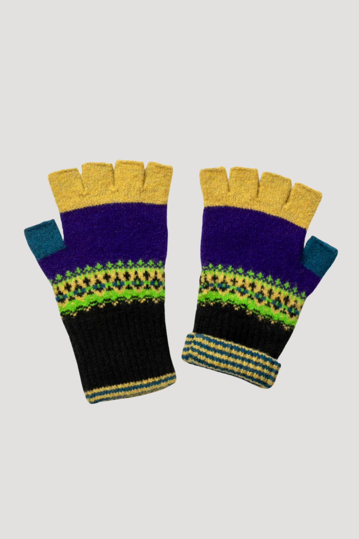 Eribe Knitwear Alloa Fingerless Gloves in Sirius