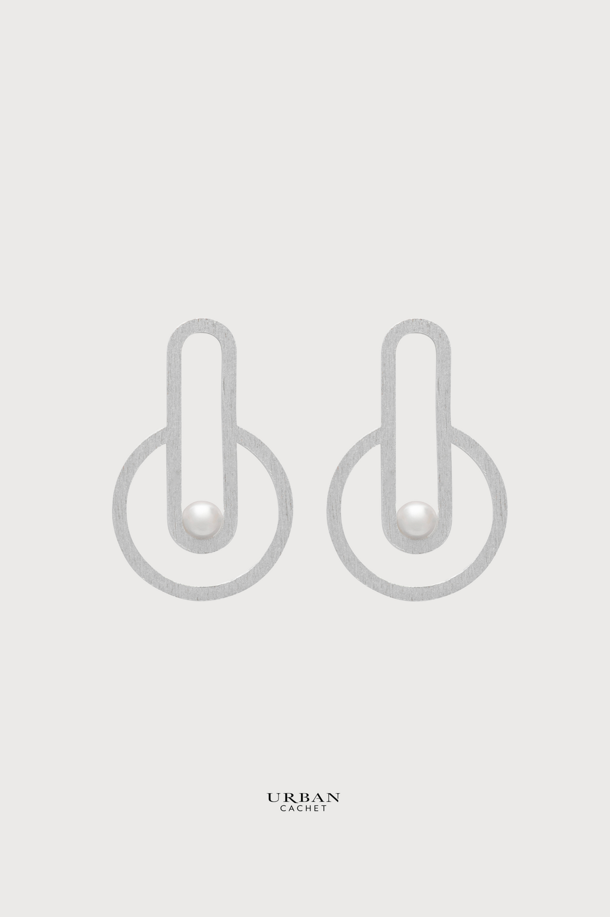 YiSu Design Interconnected Circle Earrings in Silver