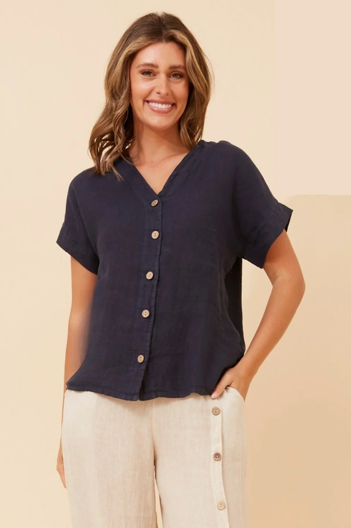 Bottega Moda Short Sleeve V Neckline Linen Top in Navy