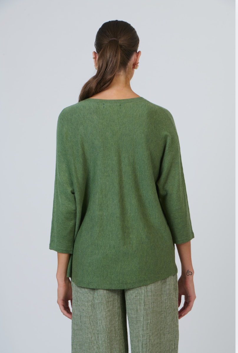 Olive et Julie Three Quarter Sleeve Round Neck Fine Knit Top in Sap Green