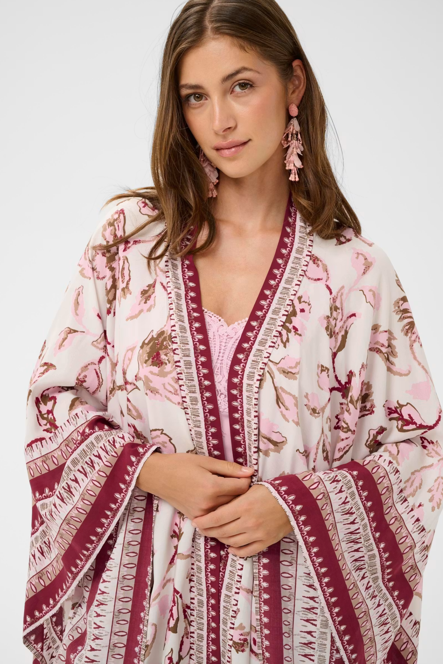 Cream Clothing Kamoil Kimono in Pink Flower
