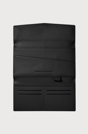 FOX and LEO The Traveller in Black