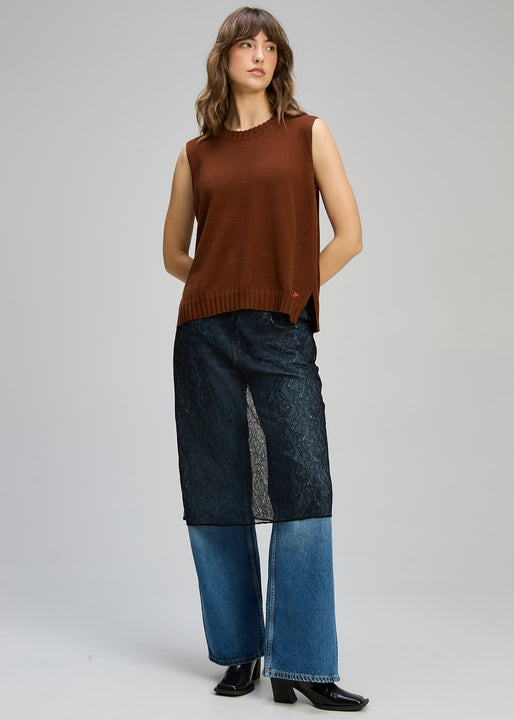 Zaket and Plover Vest Essential in Chestnut