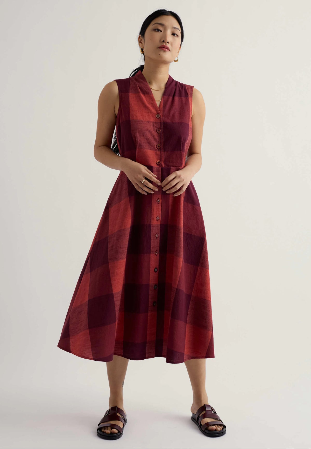 Seasalt Cornwall Sleeveless Carved Wood Dress in Lavandin Umber check