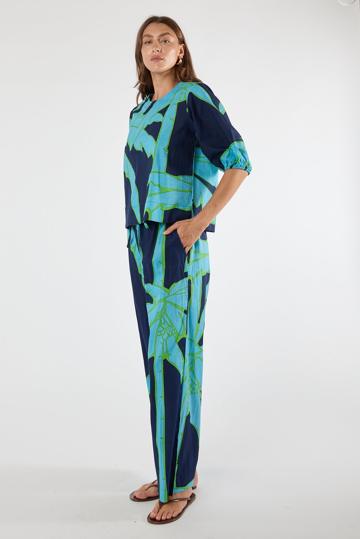 LULALIFE Colette Pant in Navy