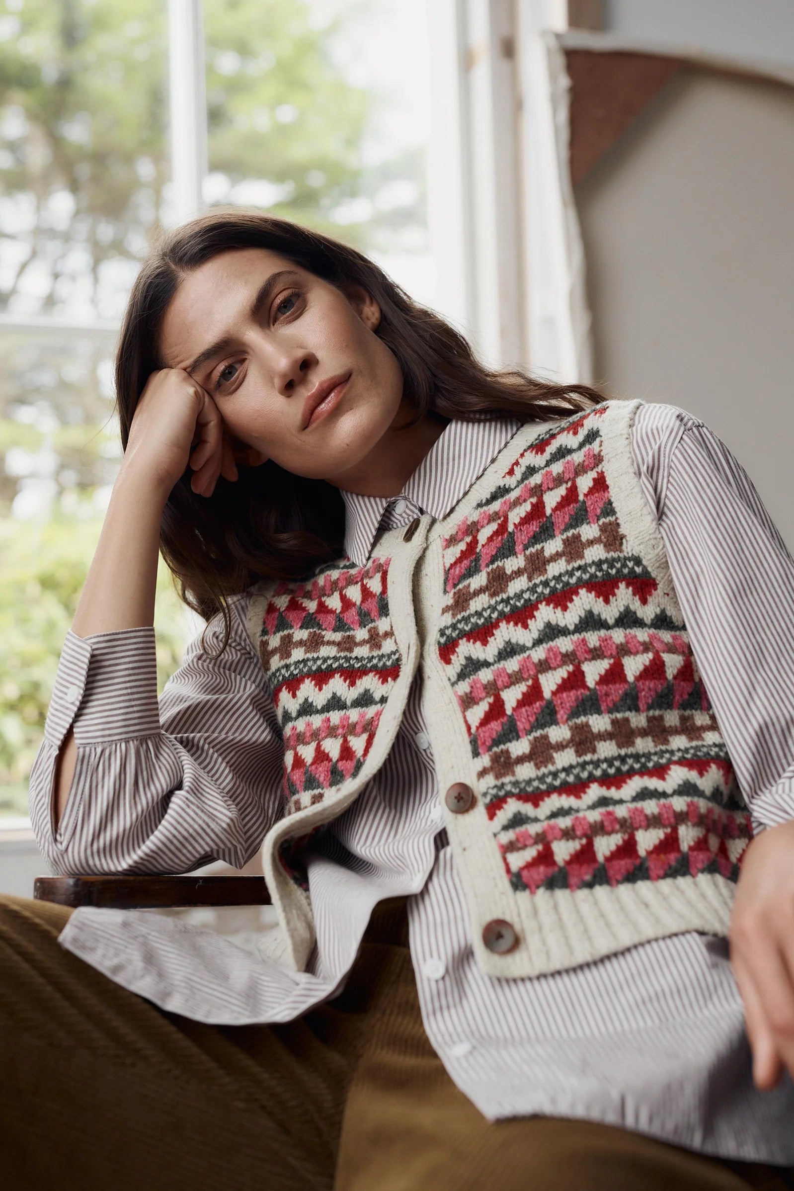 Seasalt Cornwall Dawson Pick Vest Fairisle in Zig Zag Geo Aran Red Sail